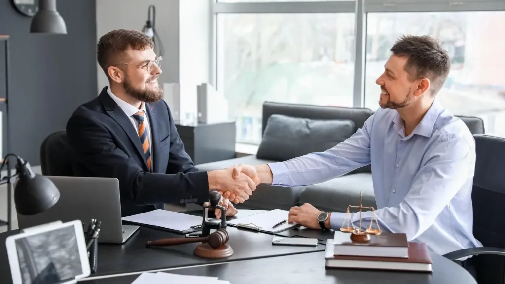 Prawo gospodarcze dla start-upów – o czym pamiętać zakładając firmę?